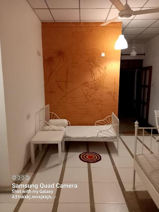 La-Vira Beach Villa Hikkaduwa Eksteriør billede