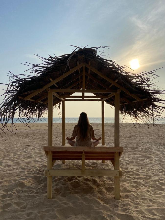 La-Vira Beach Villa Hikkaduwa Eksteriør billede