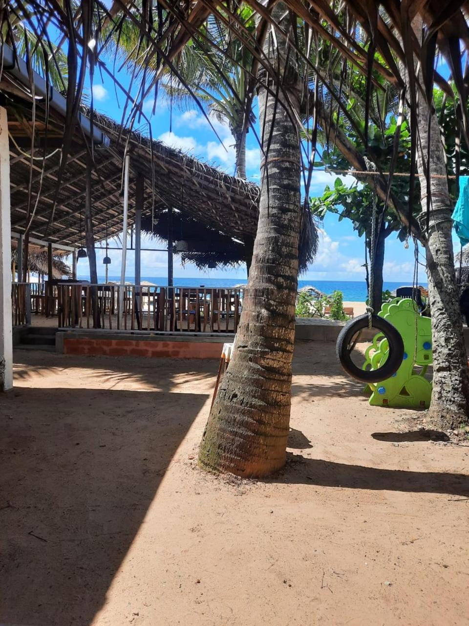 La-Vira Beach Villa Hikkaduwa Eksteriør billede