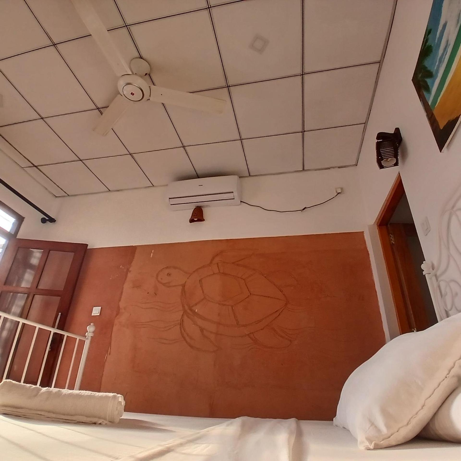 La-Vira Beach Villa Hikkaduwa Eksteriør billede